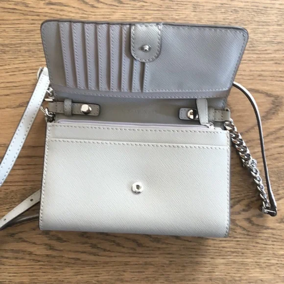 Cross over bag - Picture 2 of 2